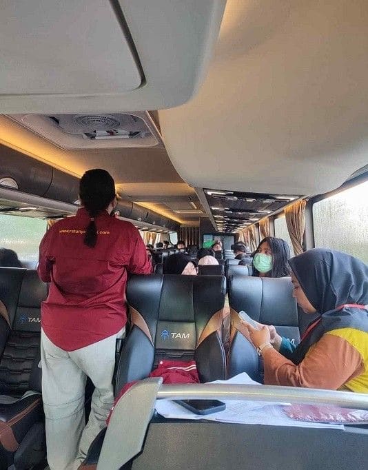 Study Tour SMP Highfield Bekasi ke Bandung bersama Ratunya Travel.