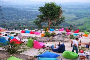 Mengunjungi Obelix Hills Jogja bersama Ratunya Travel.
